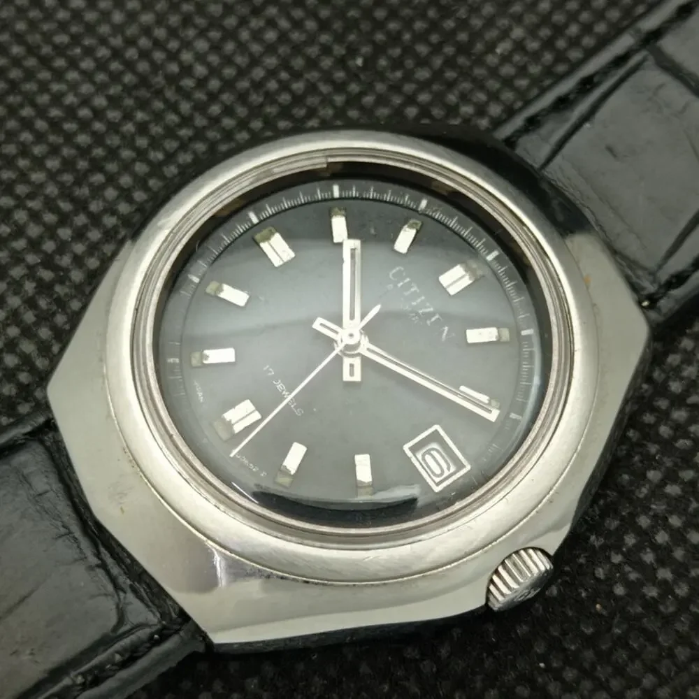 Vintage 1972 Citizen Automatic Mens Silver Watch W/daydate & Black accents